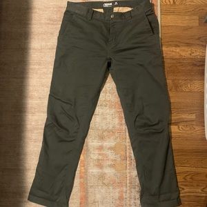 Mountain Khakis Oudoor Pants / Chino- Modern Fit - 34 x 32